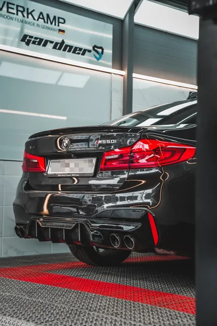 BMW 5시리즈 530e 프론트 립, 실내 2열 (후석) 안드로이드 모니터 시공으로 생활 편의 튜닝 - 대구 수성구 카인사이드