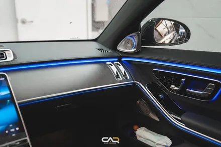 벤츠 S350d 2열 모니터와 액티브 엠비언트, 부메스터 전동 트위터로 S클래스 숏바디 실내 감성과 편의 한번에 업그레이드하기 !