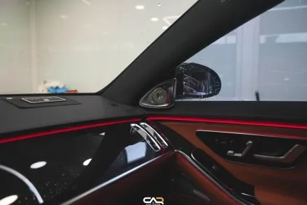 벤츠 S500 (W223) 4D 부메스터 및 액티브 엠비언트 라이트 시공으로 밤운전을 즐겁게 ! - 대구 카인사이드