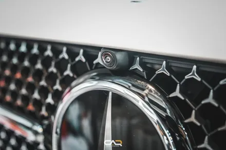 벤츠 CLS 300d 어라운드뷰 레트로핏으로 골목길 주행과 좁은 곳 주차도 자신있게 ! - 대구 카인사이드