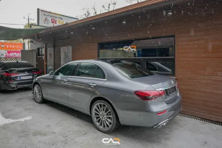 벤츠 E450 (W213) 글라스틴트 썬셋 반사 필름 썬팅 시공으로 실내공간 프라이빗하게 지키기 ! - 대구 카인사이드