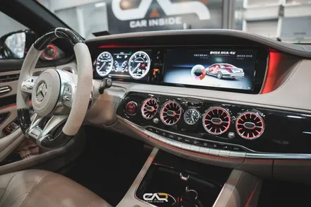 송풍구 엠비언트 라이트 튜닝으로 신형 벤츠의 실내처럼 바뀌게 된 W222 S63AMG ! - 대구 카인사이드