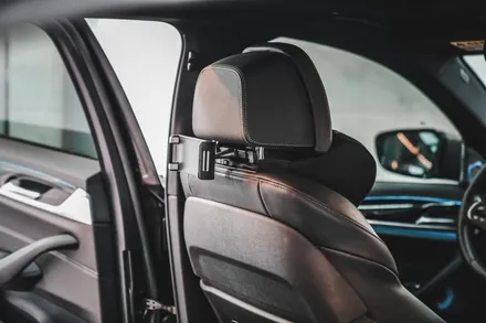 BMW 5시리즈 530e 프론트 립, 실내 2열 (후석) 안드로이드 모니터 시공으로 생활 편의 튜닝 - 대구 수성구 카인사이드