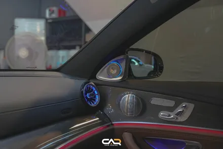 벤츠 E53 AMG (W213) 4D부메스터 전동트위터 및 엠비언트 송풍구로 더욱 스포티한 느낌주기 ! - 대구 카인사이드