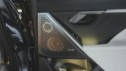 빙글빙글 BMW G60 5시리즈 바워스앤윌킨스 회오리 스피커 엠비언트와 반짝반짝 크리스탈 기어노브 패널! - 수성구 카인사이드