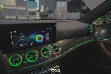 벤츠 E53 AMG (W213) 4D부메스터 전동트위터 및 엠비언트 송풍구로 더욱 스포티한 느낌주기 ! - 대구 카인사이드