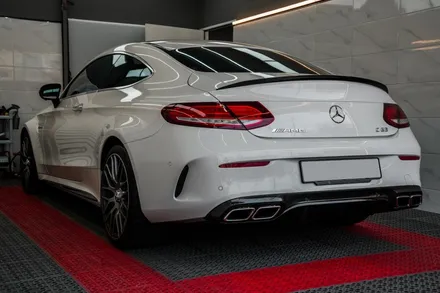 벤츠 C63 AMG 쿠페 (w205) C클래스 송풍구 엠비언트 시공은 대구 레트로핏 시공 전문점 카인사이드에서 !