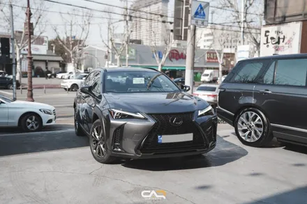 렉서스 UX250h 차량에 블락포디 비바 스카이블루 수성구 신차패키지로 나만의 개성 더하기 !