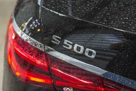 벤츠 S500 (W223) 4D 부메스터 및 액티브 엠비언트 라이트 시공으로 밤운전을 즐겁게 ! - 대구 카인사이드