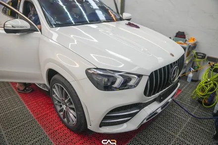 벤츠 GLE 400d (C293) 글라스틴트 레이니블루 반사 필름 시공으로 뜨겁지 않은 여름나기! - 대구 카인사이드