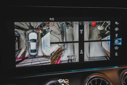 벤츠 CLS 300d 어라운드뷰 레트로핏으로 골목길 주행과 좁은 곳 주차도 자신있게 ! - 대구 카인사이드