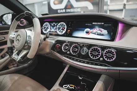 송풍구 엠비언트 라이트 튜닝으로 신형 벤츠의 실내처럼 바뀌게 된 W222 S63AMG ! - 대구 카인사이드