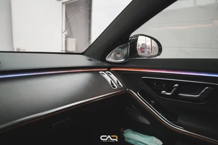 벤츠 S350d 2열 모니터와 액티브 엠비언트, 부메스터 전동 트위터로 S클래스 숏바디 실내 감성과 편의 한번에 업그레이드하기 !