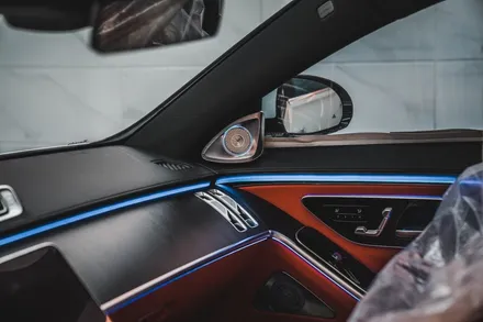 벤츠 S클래스 S450 (w223) 마이너스 옵션으로 빠진 액티브 엠비언트 레트로핏과 4d 부메스터 전동 트위터 튜닝 후기 ! - 수성구 CAR INSIDE