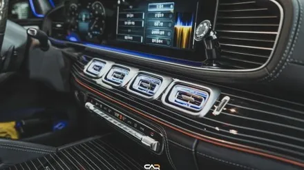 벤츠 GLS 피아노라커트림과, 송풍구엠비언트 작업 초음파융착 방식으로 순정과 같은 공정으로 교체했습니다! -  대구 카인사이드