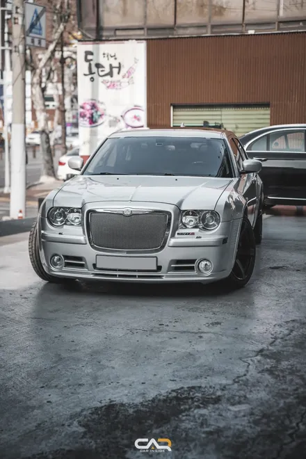 크라이슬러 300C SRT8 틴팅 재시공으로 외관 분위기 전환하기 ! - 대구 카인사이드