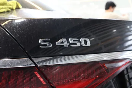 대구 수성구 신차 패키지 - \'벤츠 S450 신차 패키지 레이니 블루 반사 필름 썬팅 시공\'
