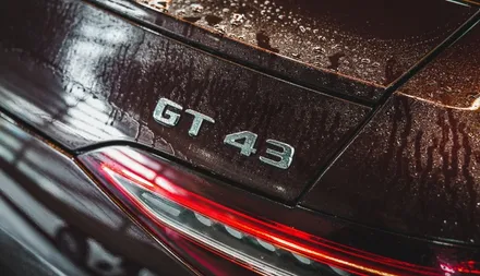 수성구 벤츠 AMG GT 43 4door 하버캠프 썬팅 신차패키지 시공 - 비반사 필름으로 스포츠 드라이빙에 맞는 시인성 획득 !