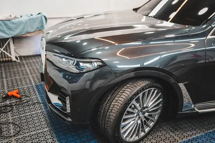BMW X7 본넷, 라이트, 프론트 범퍼 PPF 필름으로 돌빵 스트레스 없는 드라이빙 ! - 대구 카인사이드