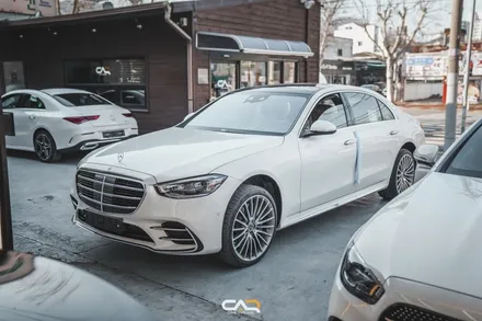 세련된 감각을 자랑하는 벤츠 S클래스 다이아몬드 화이트 S500 솔라가드 프리미엄 LX 시공한 후기 ! - 수성구 카인사이드