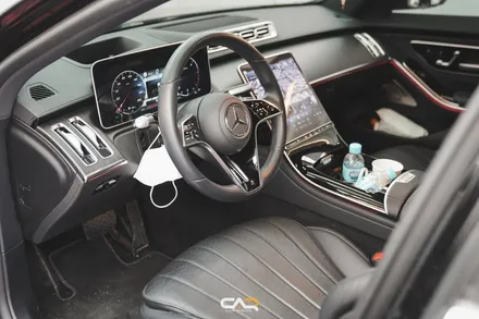 벤츠 S350d 2열 모니터와 액티브 엠비언트, 부메스터 전동 트위터로 S클래스 숏바디 실내 감성과 편의 한번에 업그레이드하기 !