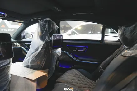벤츠 S500 (W223) 4D 부메스터 전동트위터와 액티브 엠비언트 라이트로 화려하고 고급 진 벤츠 실내 만들기 - 대구 카인사이드
