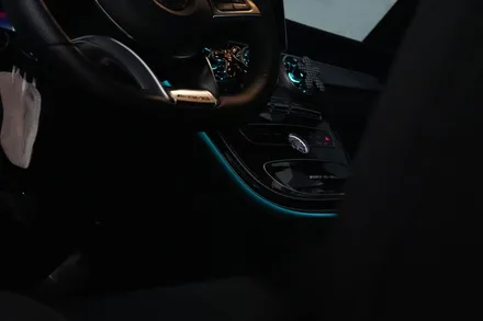 벤츠 C63 AMG 쿠페 (w205) C클래스 송풍구 엠비언트 시공은 대구 레트로핏 시공 전문점 카인사이드에서 !