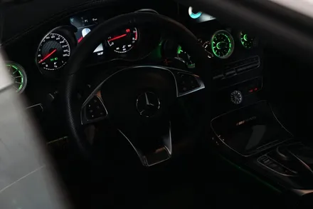 벤츠 C63 AMG 쿠페 (w205) C클래스 송풍구 엠비언트 시공은 대구 레트로핏 시공 전문점 카인사이드에서 !