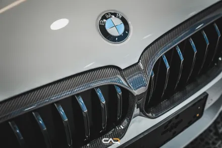 BMW 520i M퍼포먼스 에디션 온라인 한정판 차량 글라스틴트 레이니블루 반사 썬팅 색감 확인하기 ! - 대구 카인사이드