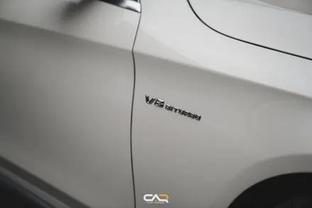 송풍구 엠비언트 라이트 튜닝으로 신형 벤츠의 실내처럼 바뀌게 된 W222 S63AMG ! - 대구 카인사이드