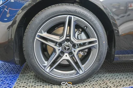벤츠 E250 (W213) 솔라가드 LX 신차썬팅으로 여름을 준비하고 신나게 달릴 준비하기 ! - 대구 카인사이드