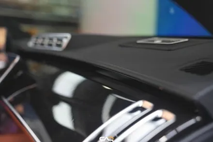 벤츠 S500 (W223) 4D 부메스터 및 액티브 엠비언트 라이트 시공으로 밤운전을 즐겁게 ! - 대구 카인사이드