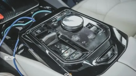 BMW 신형 5시리즈 G60 회오리엠비언트와, 크리스탈 노브 필수작업 시공  - 대구 카인사이드