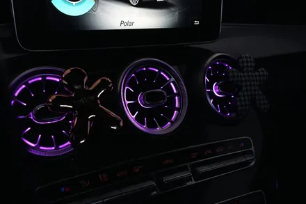벤츠 C63 AMG 쿠페 (w205) C클래스 송풍구 엠비언트 시공은 대구 레트로핏 시공 전문점 카인사이드에서 !