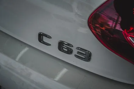 벤츠 C63 AMG 쿠페 (w205) C클래스 송풍구 엠비언트 시공은 대구 레트로핏 시공 전문점 카인사이드에서 !