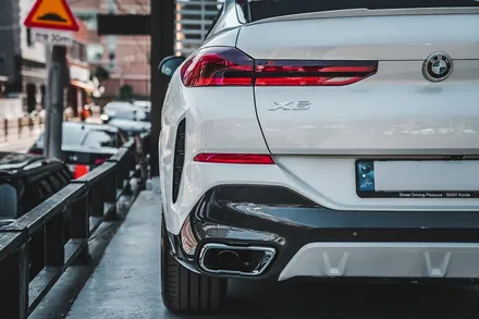 2022 BMW X6 xdrive 30d 제원, 실내, 실외 살펴보기 및 글라스틴트 레이니블루 썬팅 색감, 농도 확인하기 !