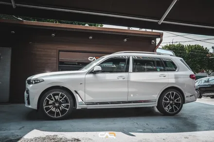 패밀리카의 최강자 BMW X7 40i 솔라가드 퀀텀 썬팅 신차패키지와 크롬 죽이기로 무더위 탈출한 후기 !  - 대구 카인사이드