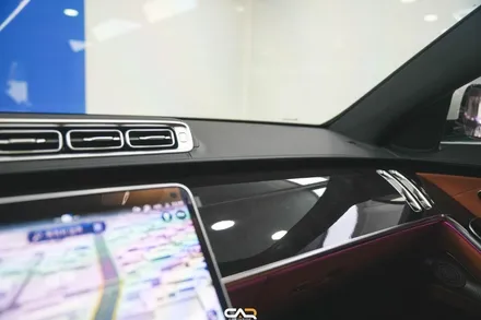 벤츠 S500 (W223) 4D 부메스터 전동트위터 및 액티브 엠비언트 라이트 시공으로 아름다운 실내 만들기 ! - 대구 카인사이드