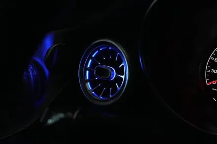 벤츠 C63 AMG 쿠페 (w205) C클래스 송풍구 엠비언트 시공은 대구 레트로핏 시공 전문점 카인사이드에서 !
