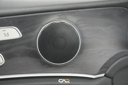 벤츠 E220d (W213) 4D 부메스터 및 엠비언트 송풍구로 실내 분위기 전환하기 ! - 대구 카인사이드