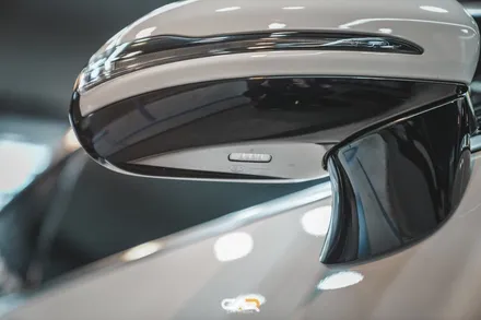 벤츠 CLS 300d 어라운드뷰 레트로핏으로 골목길 주행과 좁은 곳 주차도 자신있게 ! - 대구 카인사이드