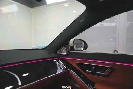 벤츠 S500 (W223) 4D 부메스터 전동트위터 및 액티브 엠비언트 라이트 시공으로 아름다운 실내 만들기 ! - 대구 카인사이드