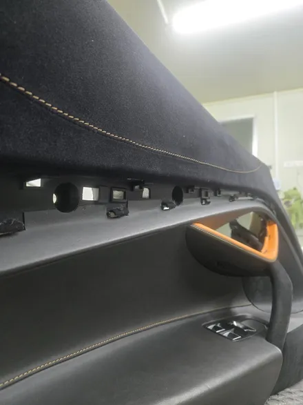 슈퍼카 에어백사고수리 맥라렌,일산파주경기도에어백수리,사고수리,보험수리,에어백터짐수리,알칸타라수선,슈퍼카에어백수리는 bk게러지 입니다. / 일산동구 성석동