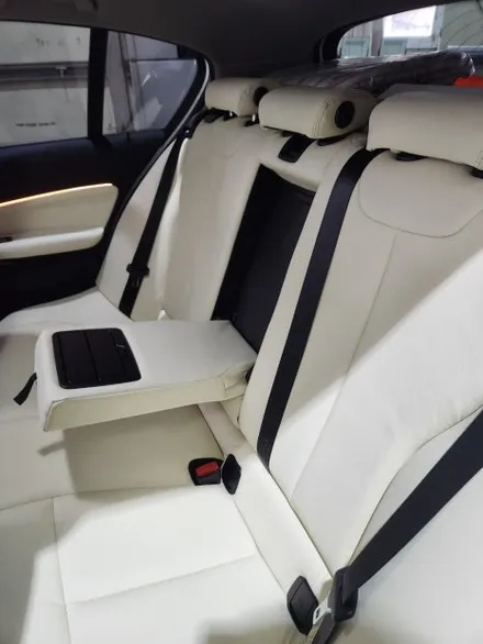 bmw 천연가죽시트+도어트림+통풍시트 bmw1시리즈 가죽시트_고양시 가죽시트_BK게러지_고양시 통풍시트_자동차실내가죽복원_가죽시트교체_도어트림_엠비언트_bmw엠비언트_수입차카시트 / 일산동구 성석동