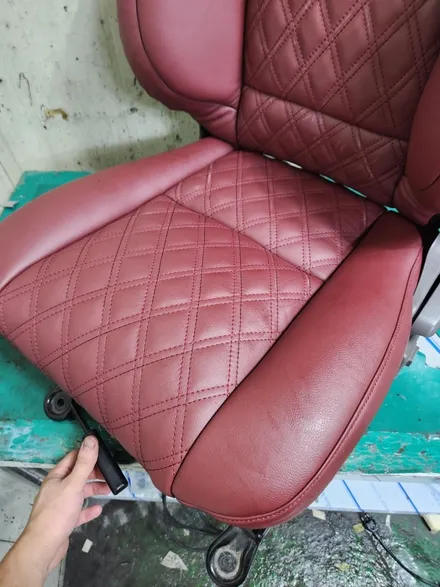 포터2 푹신하고 편안한 리무진 천연가죽시트 허리 건강과 편안한 주행을 위한 필수 튜닝 장거리 주행 강추 드립니다 ! _고양시 자동차 실내 튜닝샵 bk게러지_봉고3_화물차시트 / 일산동구 성석동