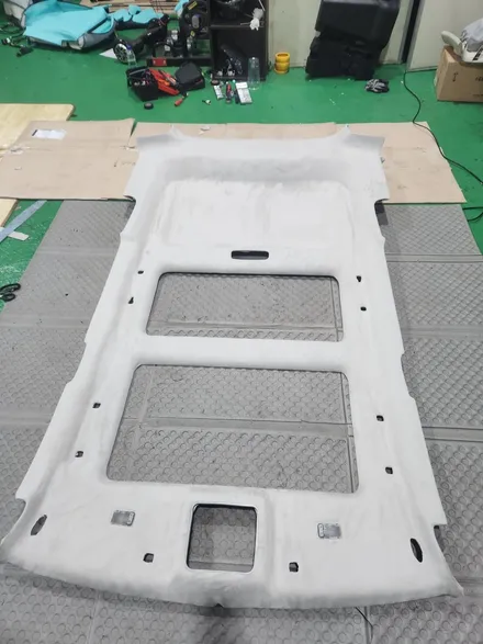 고양일산파주 자동차 천장천정떨어짐수리 랜드로버 천정떨어짐 회색 구형 폭스,아우디,수입차 고질병 스웨이드로 bk게러지에서 완벽복원 / 일산동구 성석동