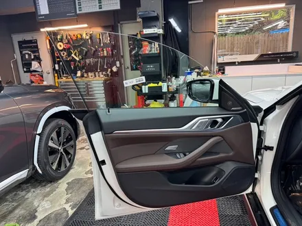 BMWi4 솔라가드제니스ir시공후기 부천솔라가드썬팅 부천TST 부천프리미엄썬팅업체