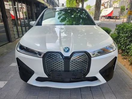 BMW IX 전기차 솔라가드노블레스썬팅(틴팅)시공 솔라가드노블레스 새턴