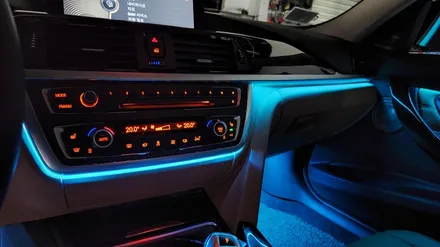 BMW 320d (F30) 실내 비노출 히든 엠비언트 무드등 튜닝! 야간 드라이빙이 즐거워지는 필수 튜닝 아이템! 거제 창원 부산 엠비언트 튜닝 / 거제 연초면