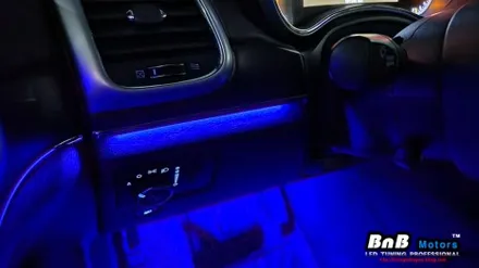 지프 그랜드 체로키 실내 엠비언트 라이트 튜닝! 고품질 간접조명 엠비언트 튜닝! 거제 부산 창원 비앤비모터스!